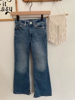 GAP - size 7 - 70s flare medium wash jeans